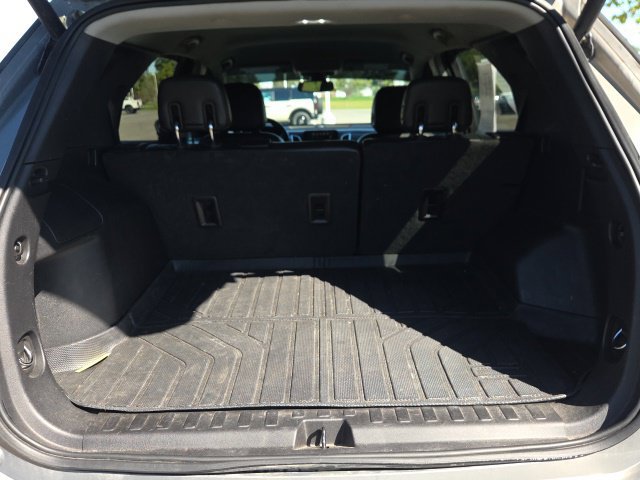 Used 2018 Chevrolet Equinox Premier FWD image 11
