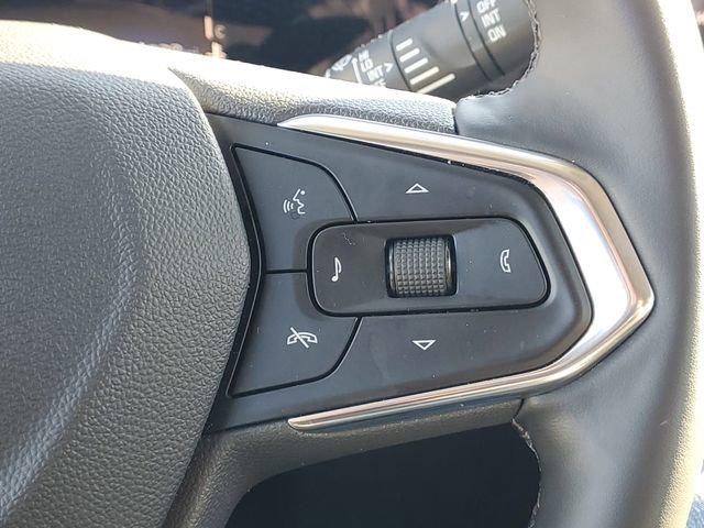 Used 2025 Chevrolet Trax LT w/ LT Convenience Package image 16