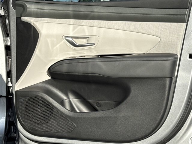 New 2025 Hyundai Tucson Limited image 14
