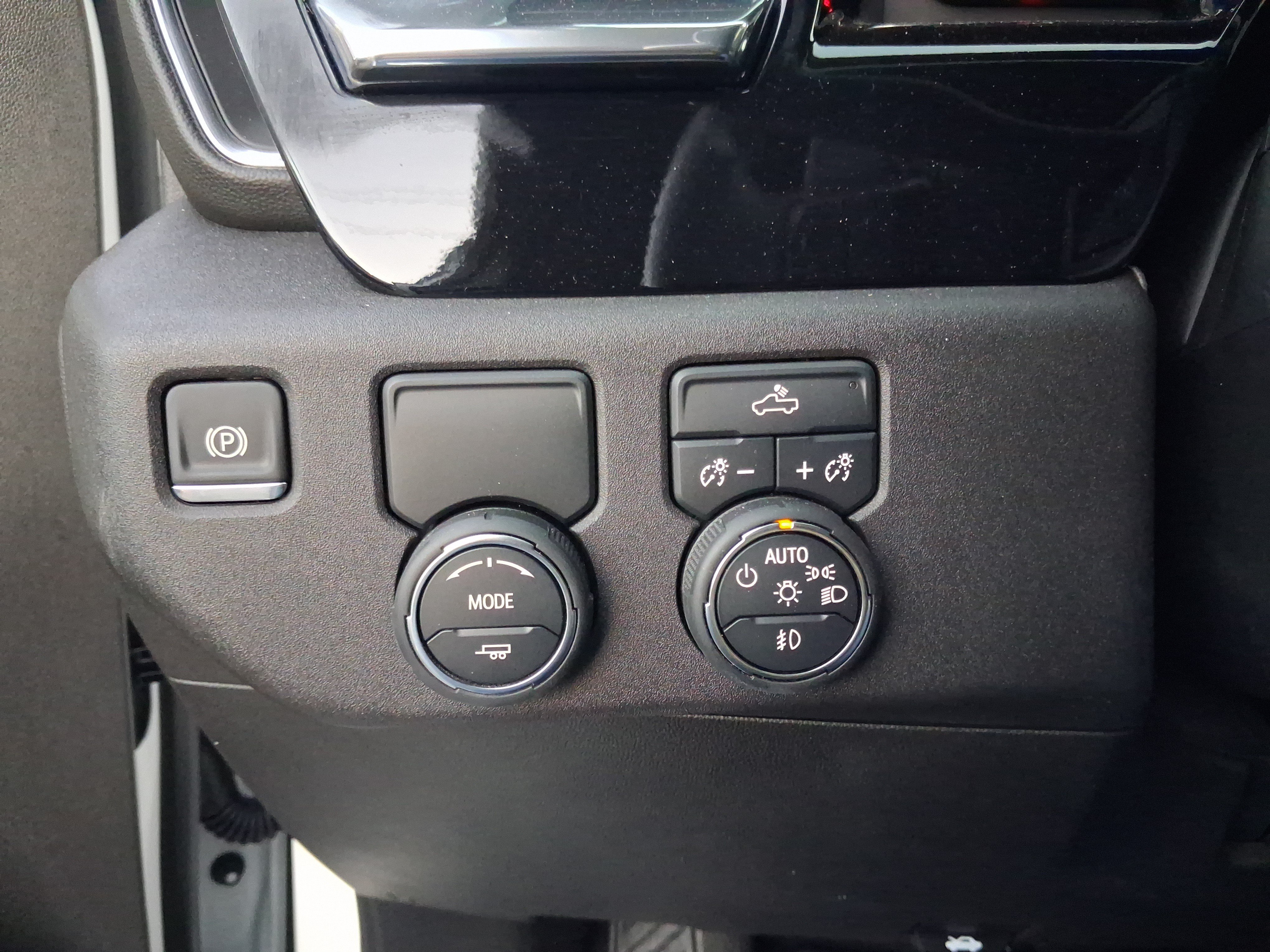 Used 2025 Chevrolet Silverado 1500 RST RWD image 20