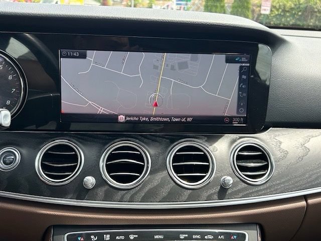 Used 2019 Mercedes-Benz E 300 4MATIC image 29