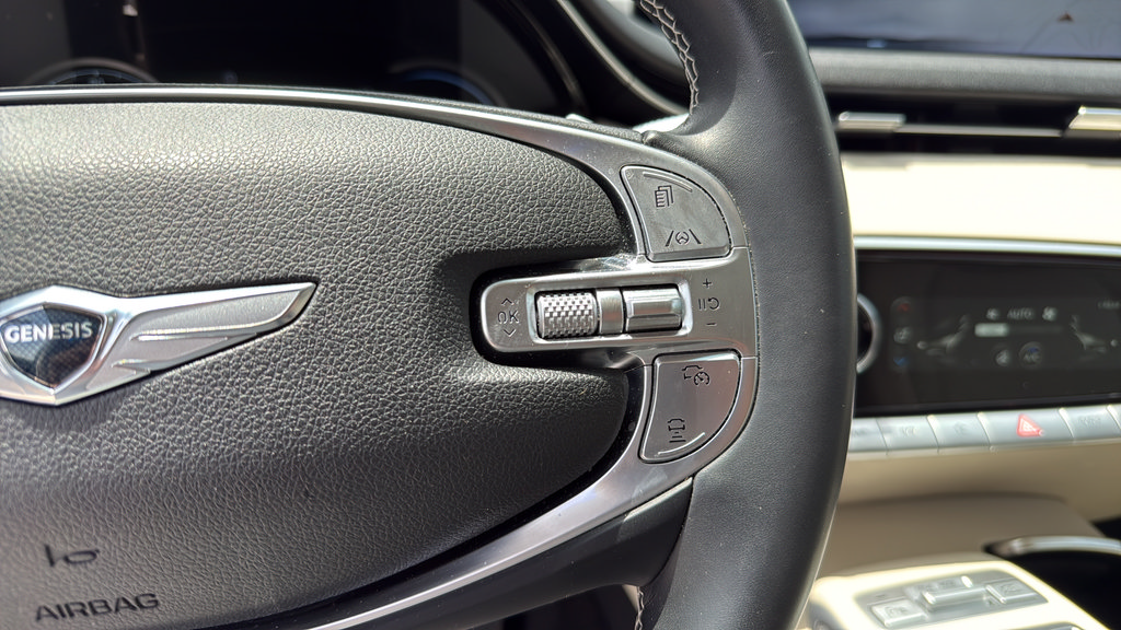 Used 2023 Genesis GV70 2.5T w/ Advanced Package AWD/4WD image 25