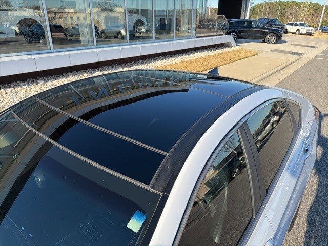 Used 2018 Genesis G80 3.3T Sport image 11