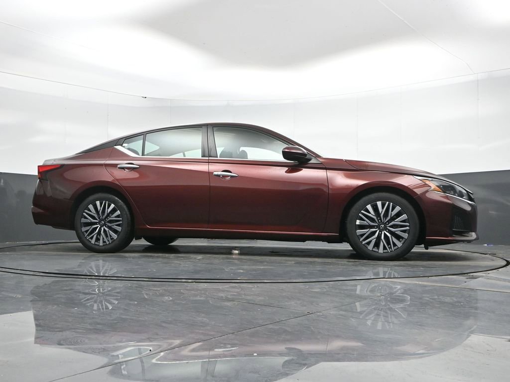 Used 2023 Nissan Altima 2.5 SV image 46