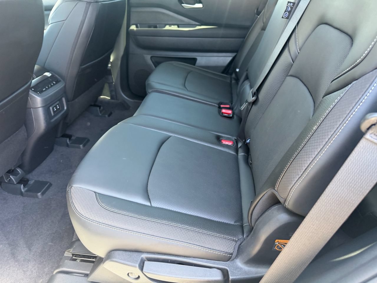 New 2026 Nissan Pathfinder SL FWD image 11