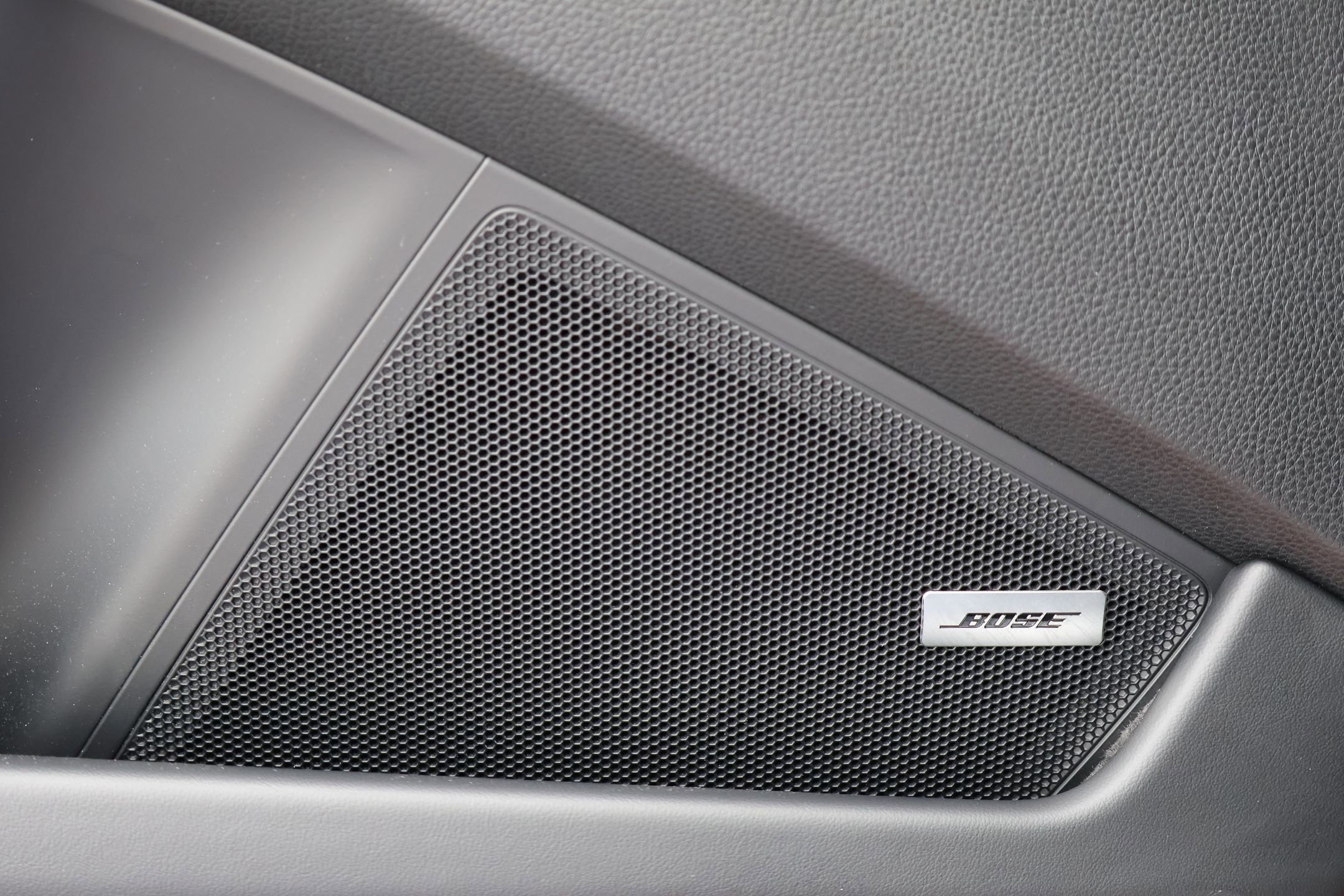 Used 2025 Porsche 911 Carrera image 14