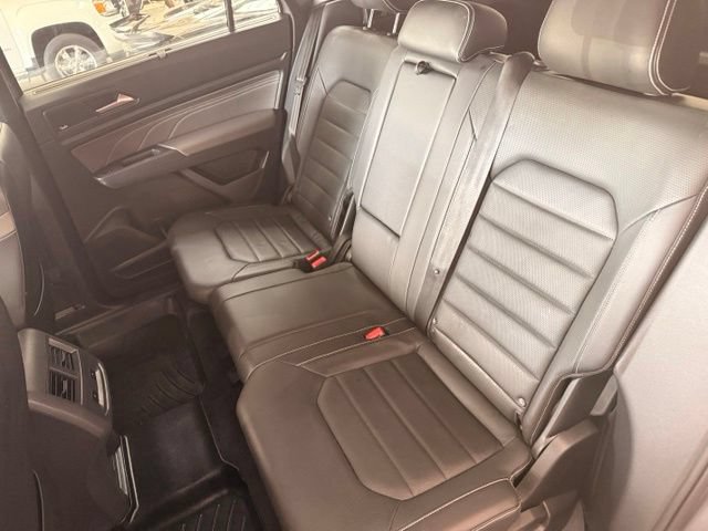 Used 2023 Volkswagen Atlas Cross Sport SEL Premium R-Line AWD/4WD image 16