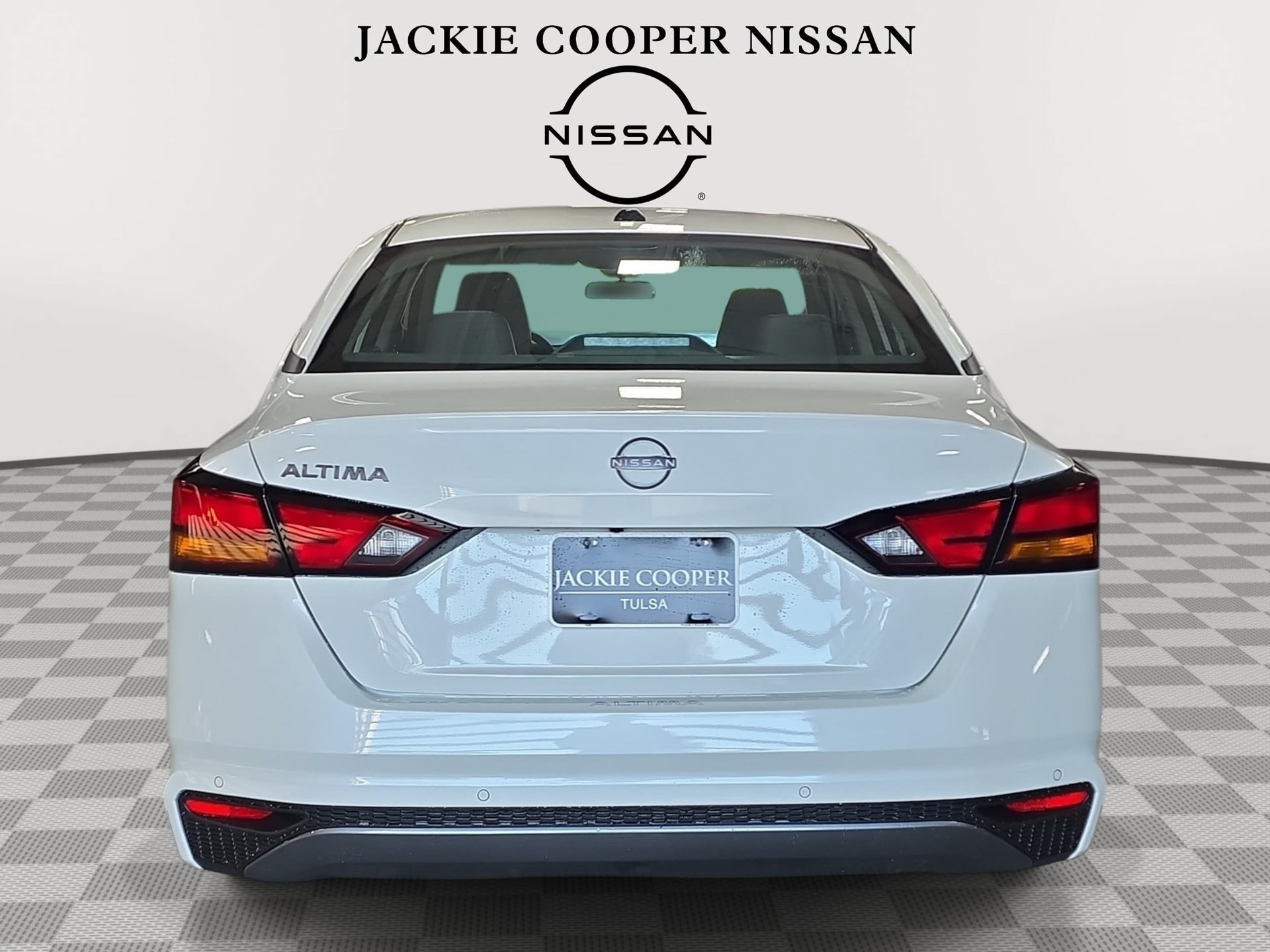 New 2027 Nissan Altima 2.5 SV FWD image 6