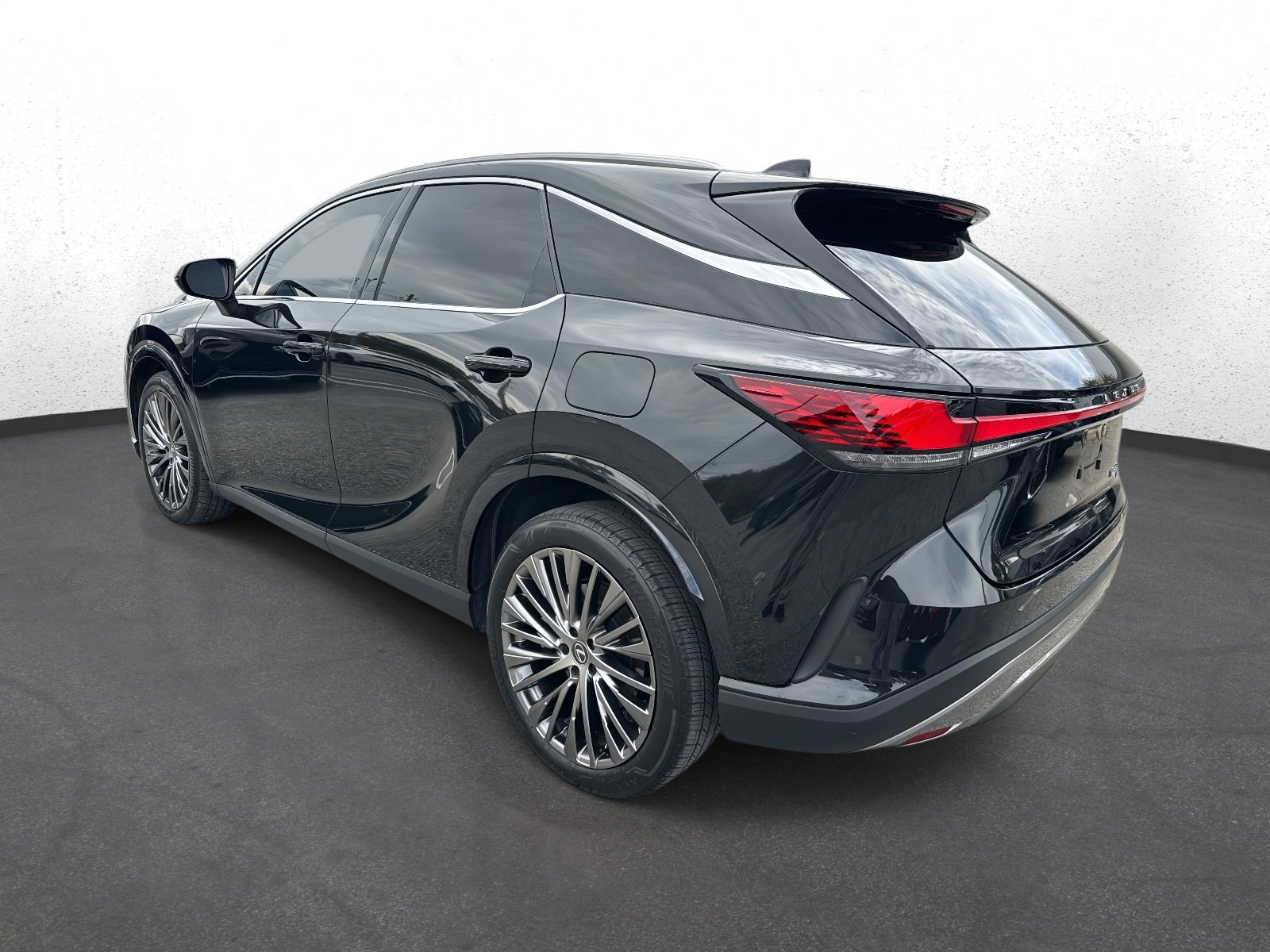 Used 2023 Lexus RX 350 w/ Accessory Package (Z1) image 5