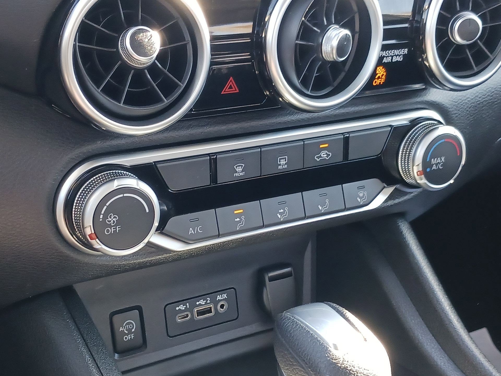 Used 2024 Nissan Sentra SV image 25