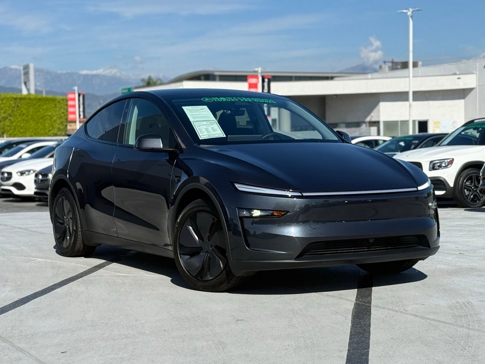 Used 2026 Tesla Model Y Long Range image 2