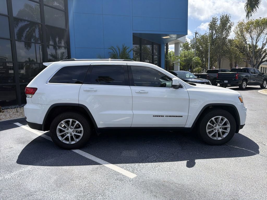 Used 2021 Jeep Grand Cherokee Laredo RWD image 9