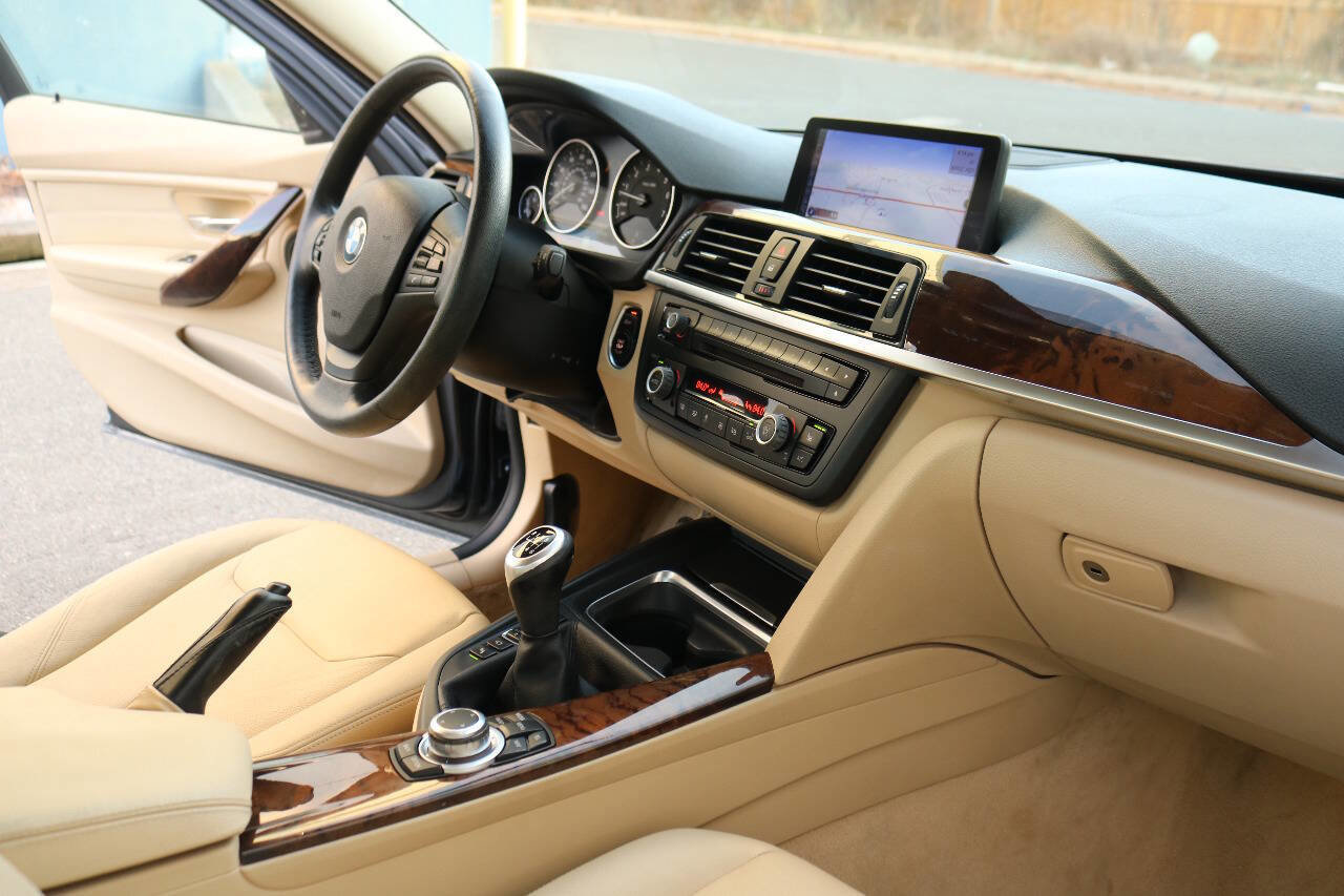Used 2013 BMW 335i Sedan image 30