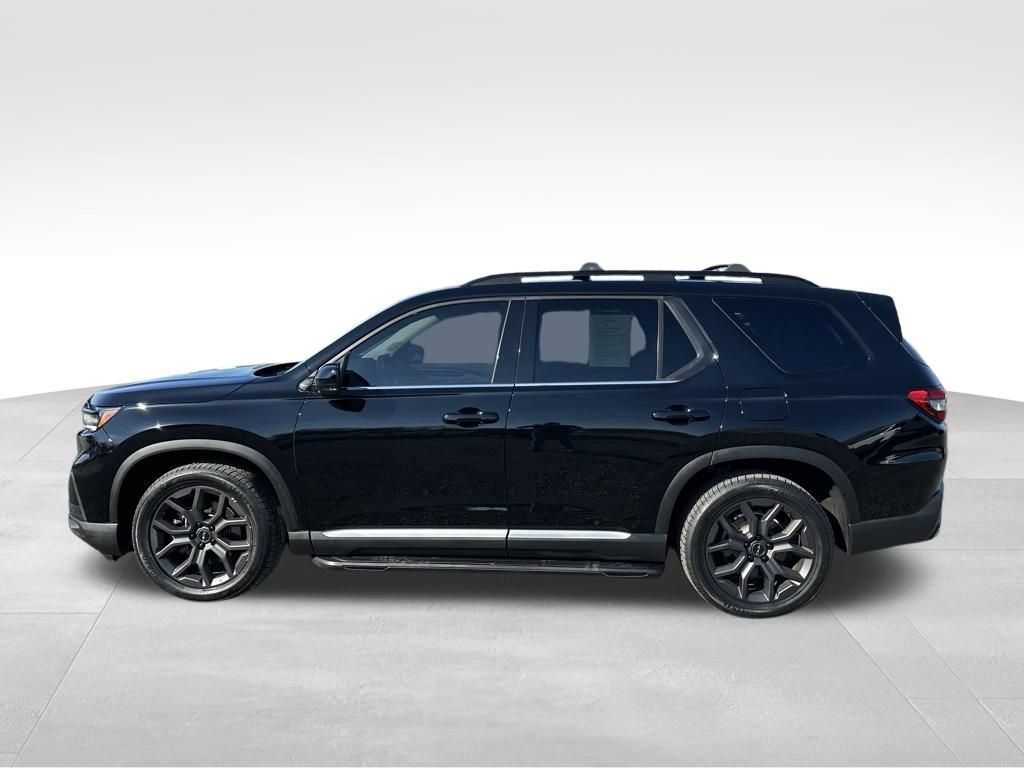Used 2023 Honda Pilot Elite image 12