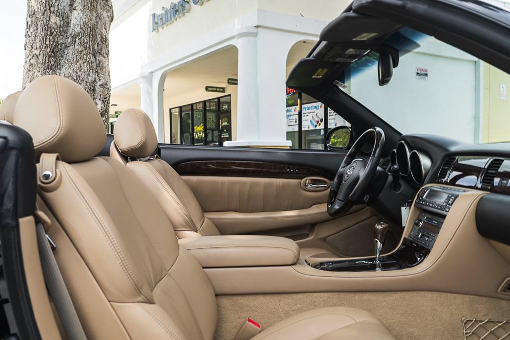 Used 2006 Lexus SC 430 Convertible w/ Preferred Accessory Pkg RWD image 25