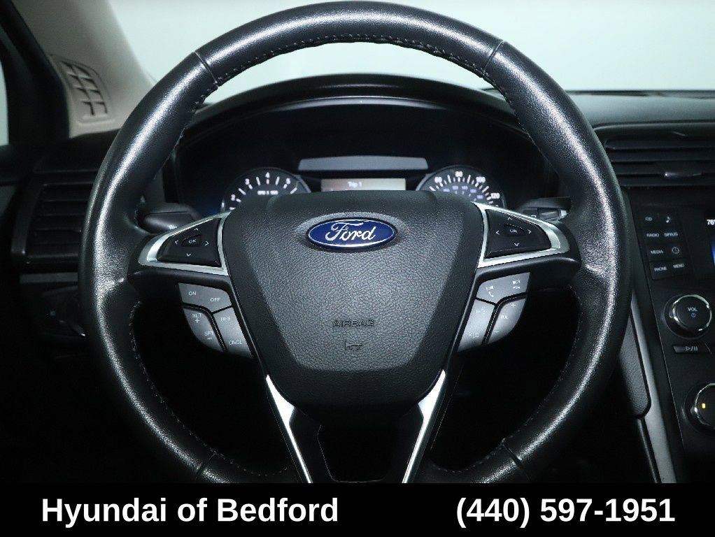 Used 2018 Ford Fusion SE w/ Equipment Group 201A FWD image 22