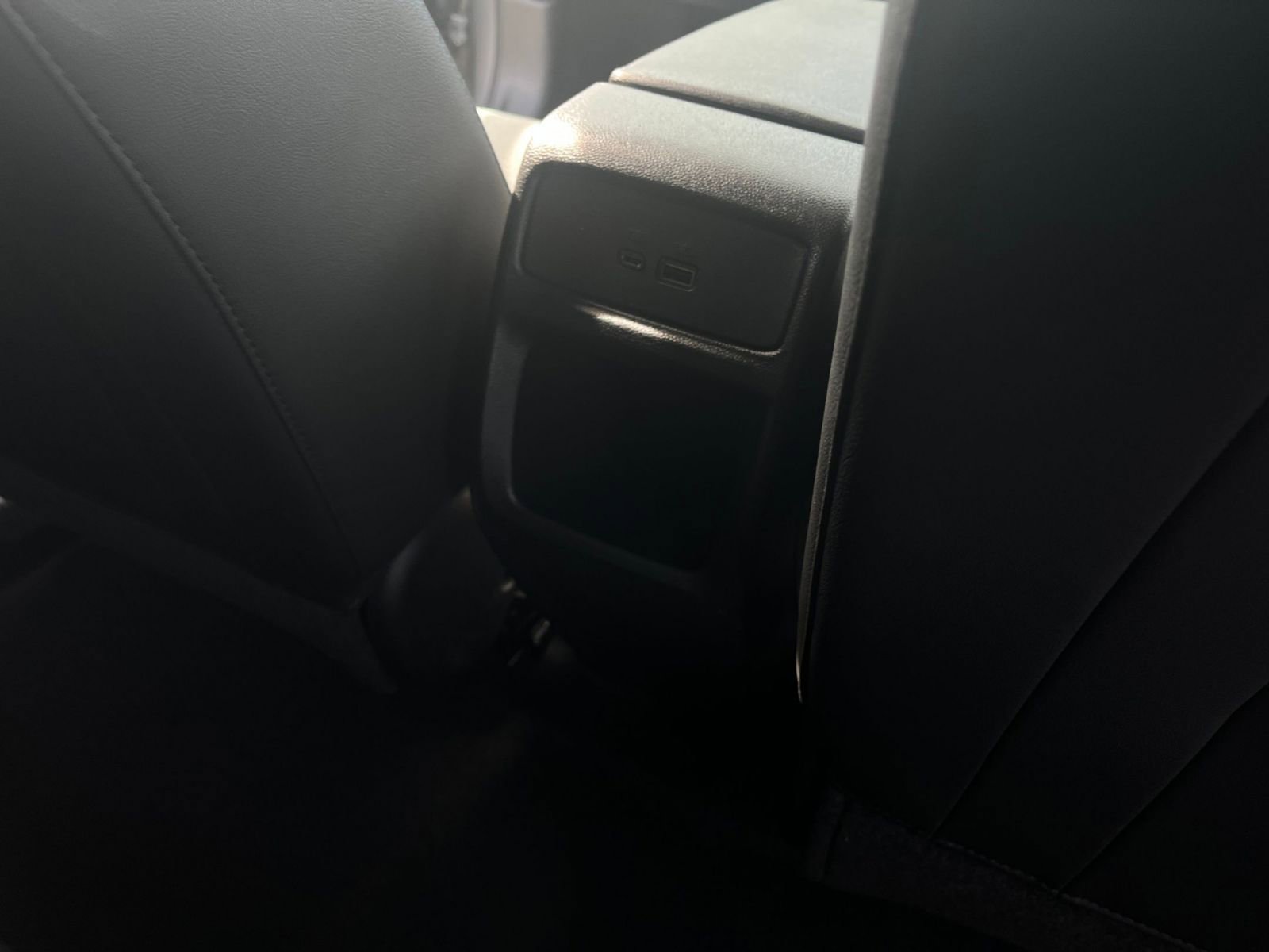 Used 2025 Chevrolet Trax LT w/ LT Convenience Package image 23