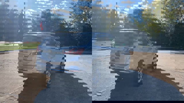 Used 2019 Chevrolet Equinox LT image 8