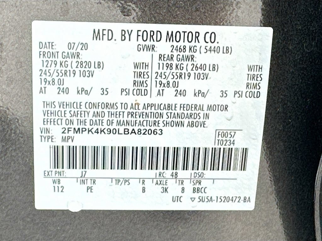 Used 2020 Ford Edge Titanium w/ Equipment Group 301A AWD/4WD image 32