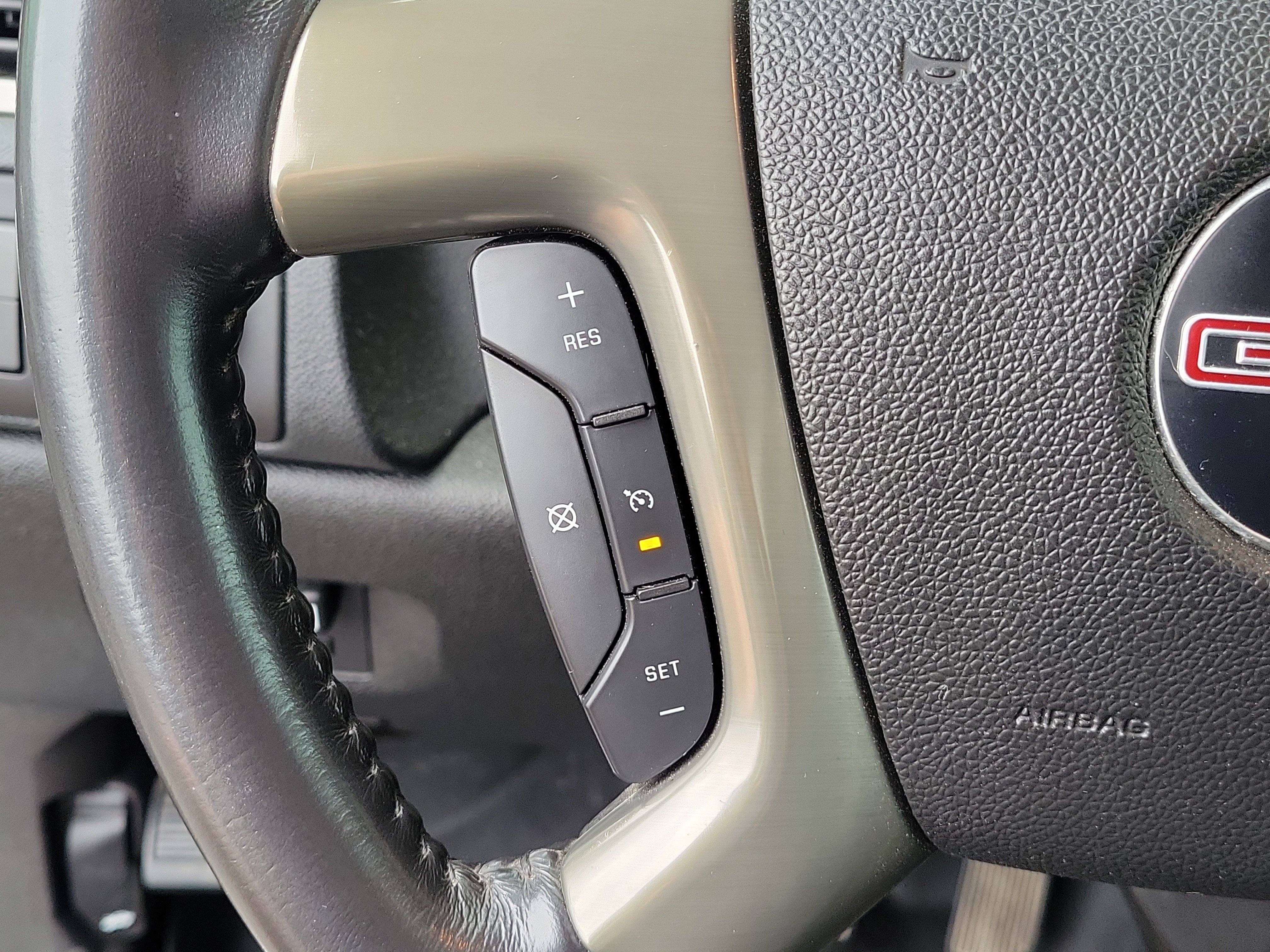 Used 2009 GMC Sierra 3500 SLT w/ SLT Convenience Package AWD/4WD image 22