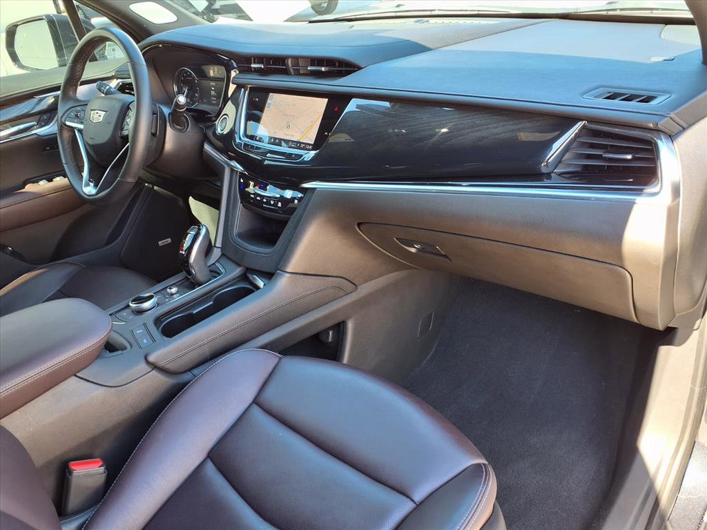 Certified 2023 Cadillac XT6 Premium Luxury image 8
