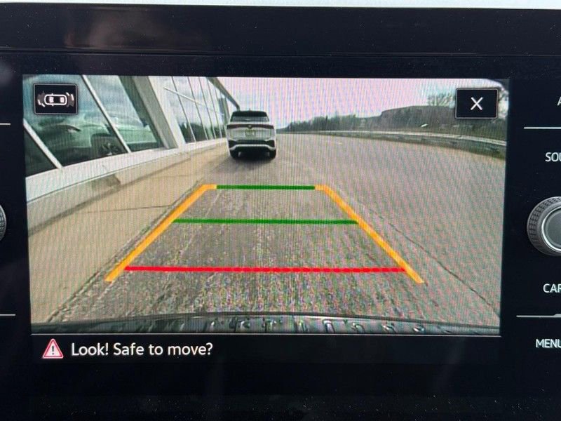 New 2026 Volkswagen Taos SE AWD/4WD image 13