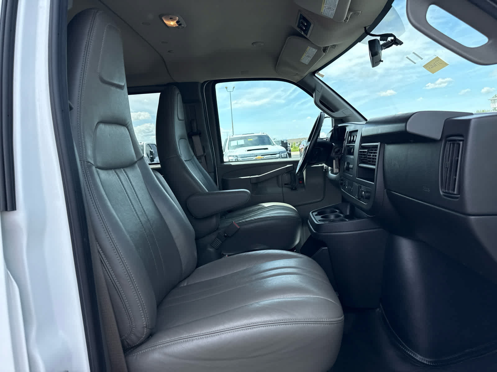 Certified 2023 Chevrolet Express 3500 LS RWD image 23