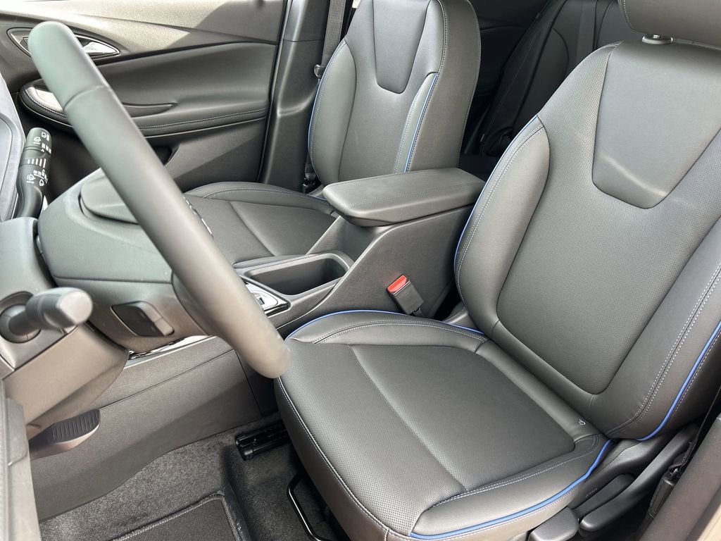 New 2026 Buick Encore GX Sport Touring FWD image 18