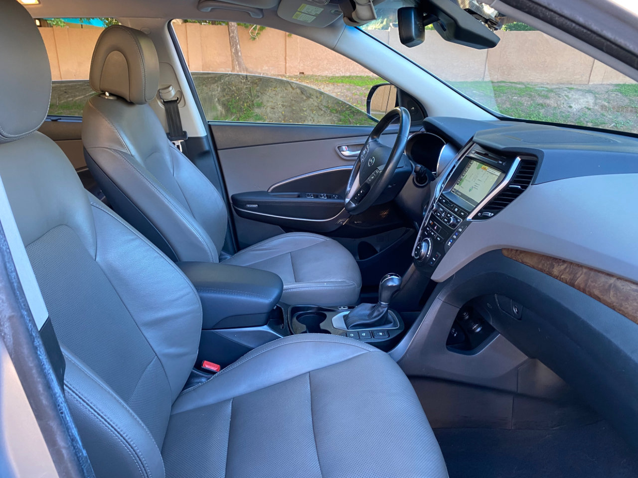 Used 2017 Hyundai Santa Fe SE Ultimate 3.3L Auto w/ SE Ultimate Tech Package 03 image 62