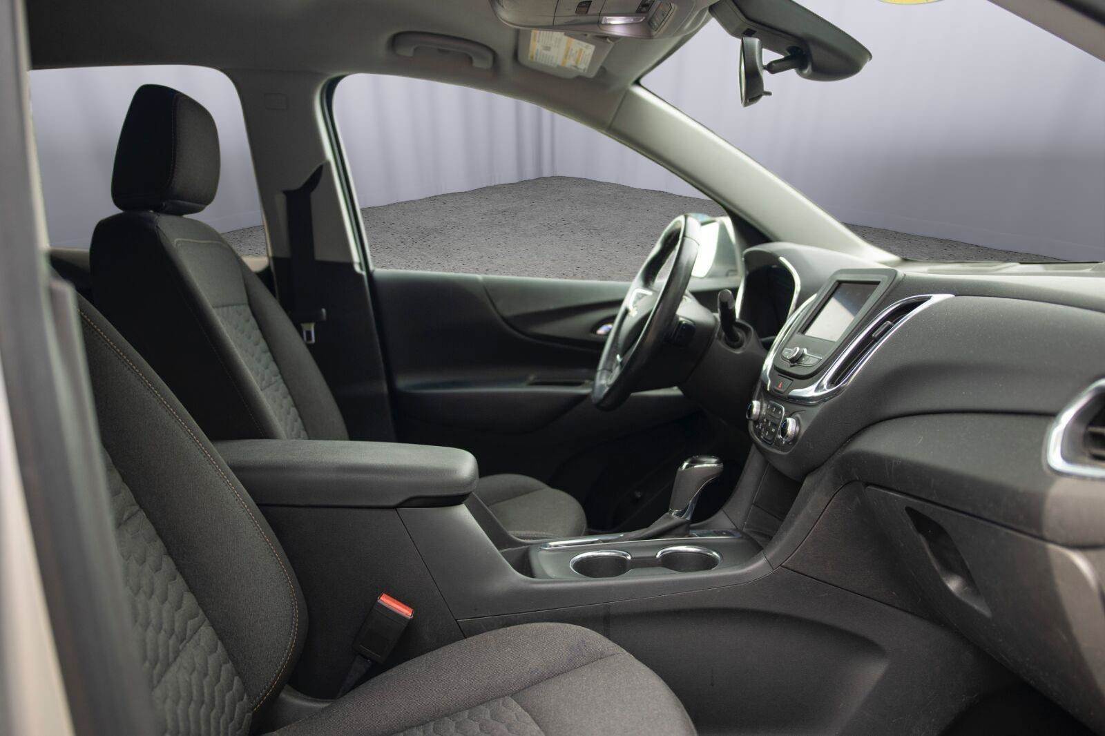 Used 2020 Chevrolet Equinox LT AWD/4WD image 16