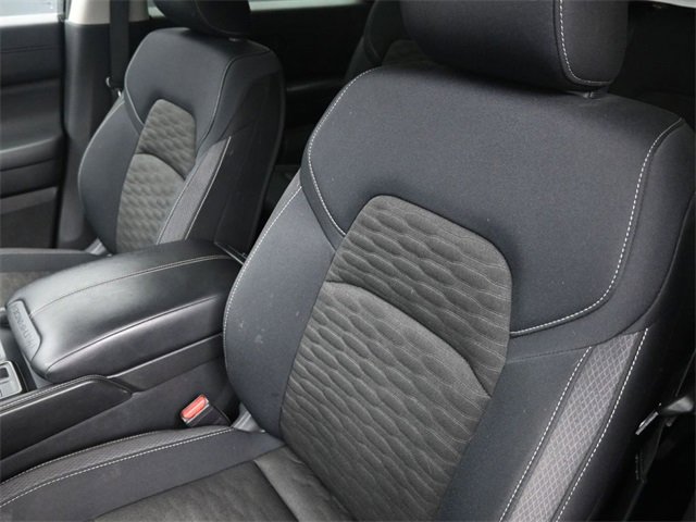 Used 2024 Nissan Pathfinder S image 18