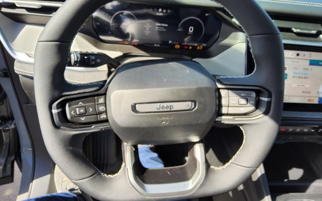 New 2026 Jeep Cherokee Laredo AWD/4WD image 17