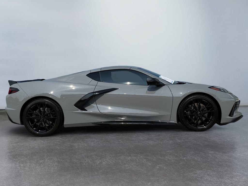 Used 2024 Chevrolet Corvette Stingray Preferred Cpe w/ Z51 Performance Package RWD image 2