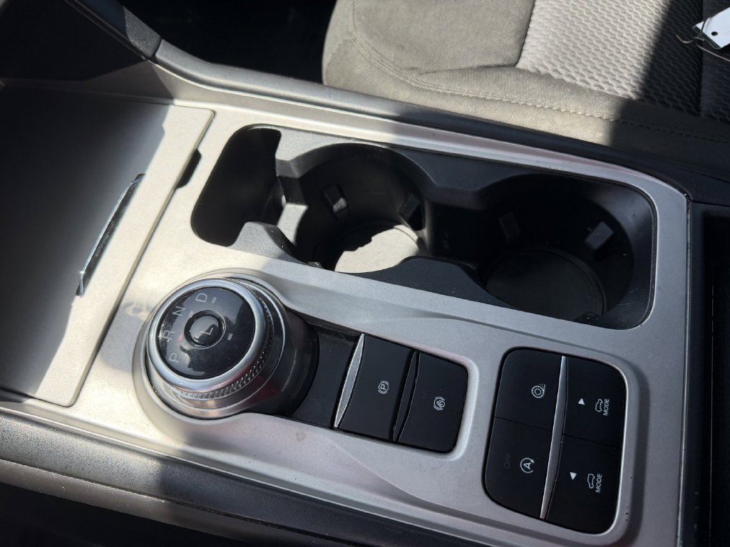 Used 2024 Ford Explorer XLT RWD image 16