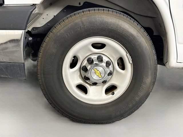 Used 2024 Chevrolet Express 3500 LT w/ LT Preferred Equipment Group RWD image 28