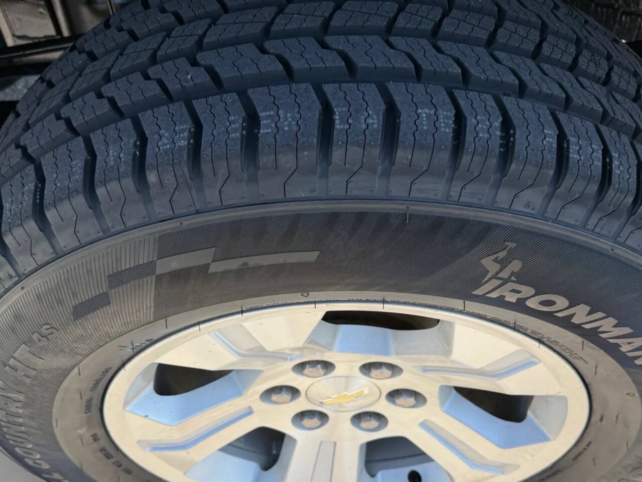 Used 2018 Chevrolet Silverado 1500 LT w/ All Star Edition AWD/4WD image 16