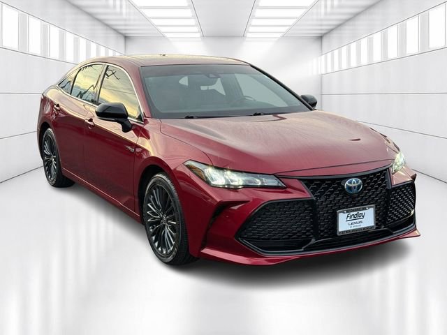 Used 2021 Toyota Avalon XSE image 3