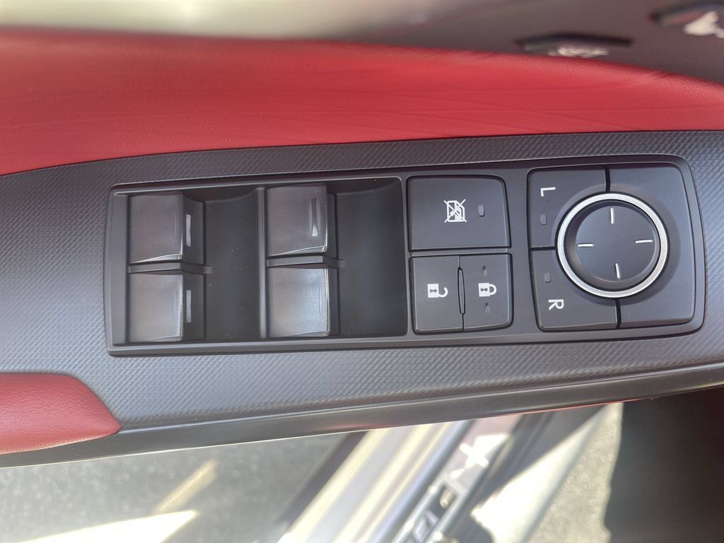 Used 2022 Lexus IS 350 F Sport RWD image 15