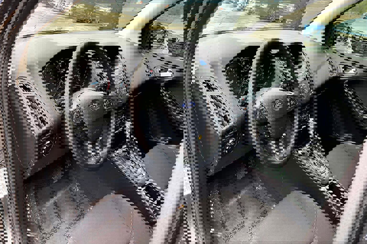 Used 2017 Ford Focus SE image 18