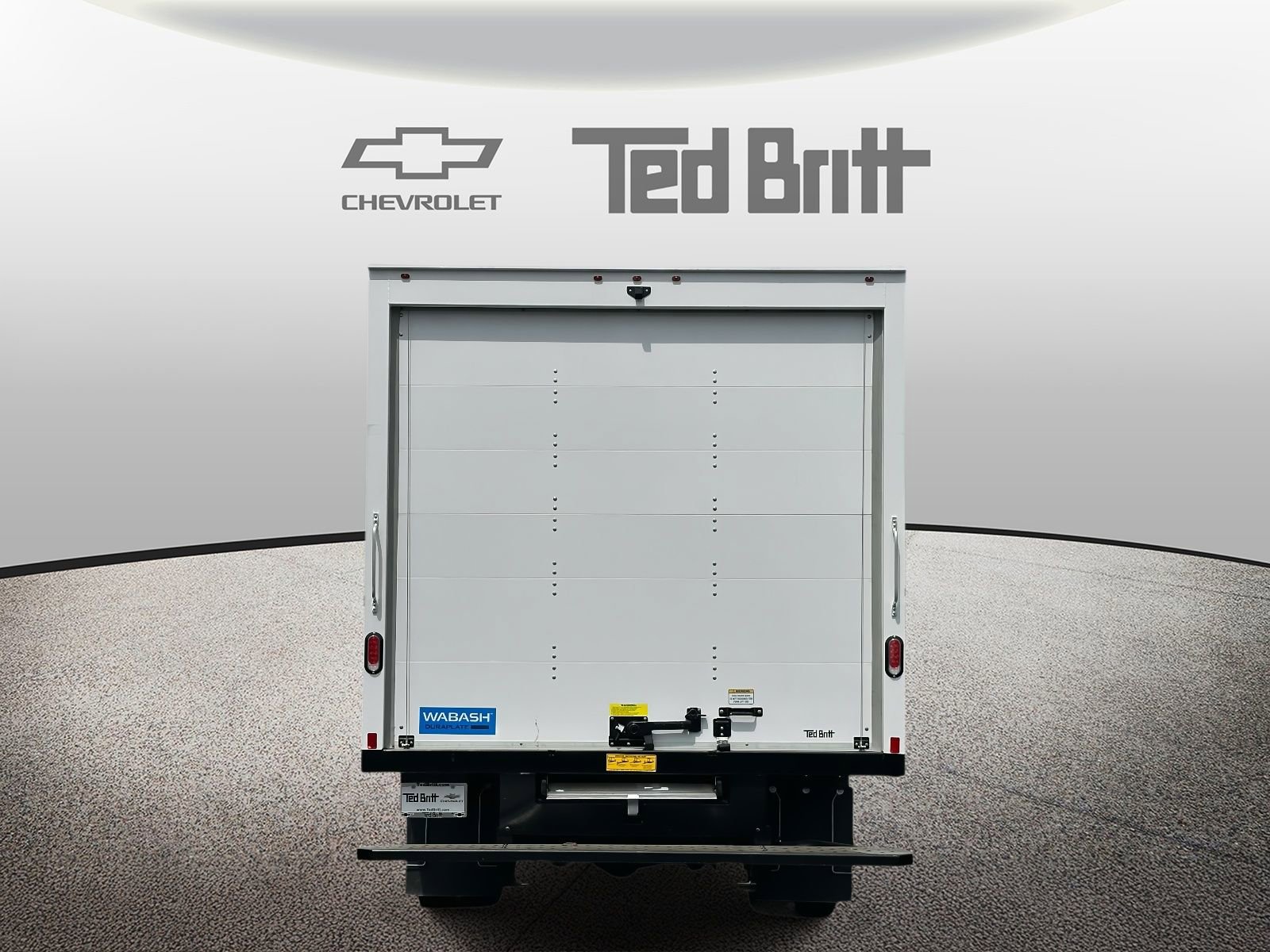 New 2025 Chevrolet Express 4500 Extended w/ Power Convenience Package image 3