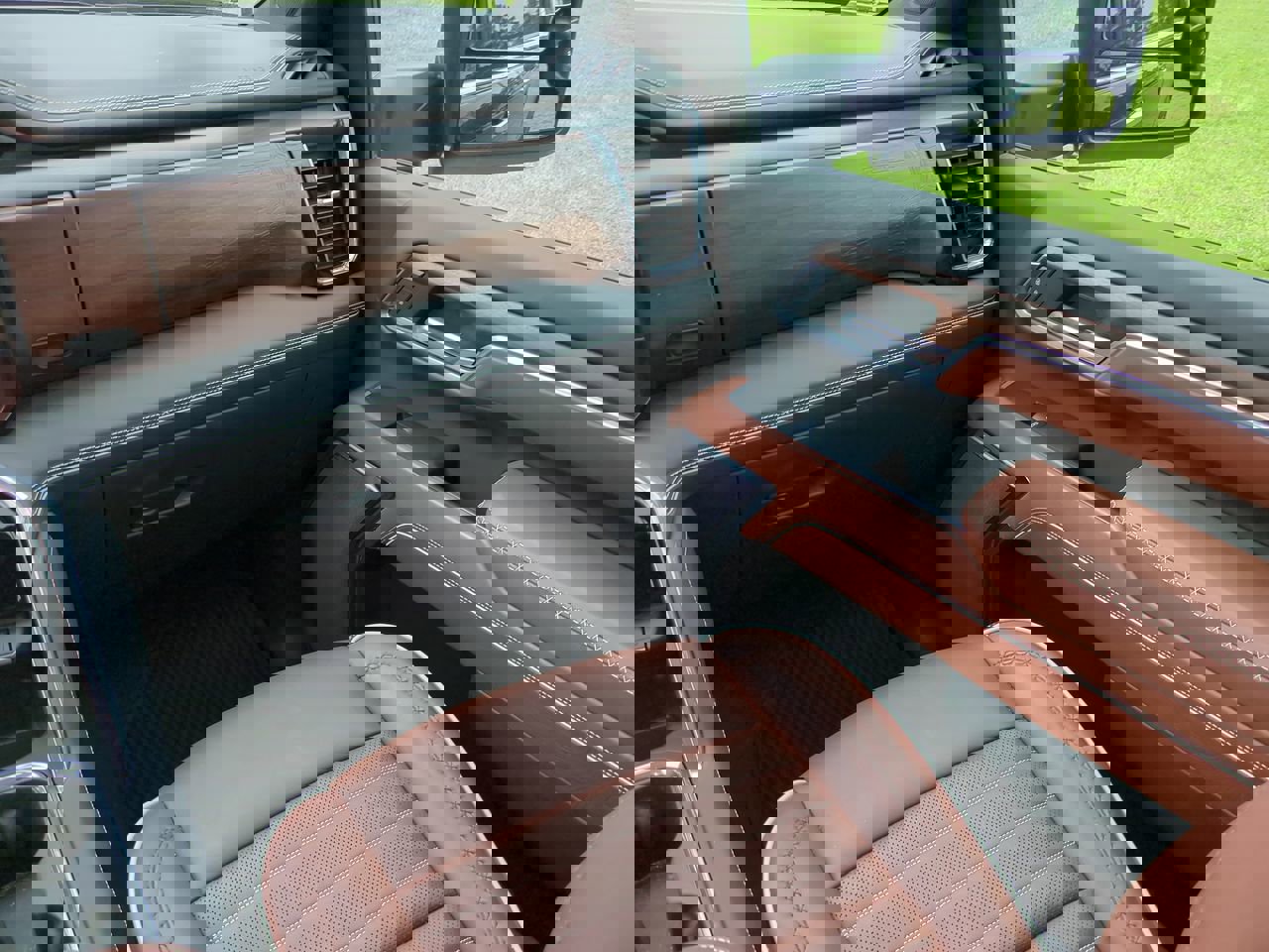 Certified 2024 GMC Sierra 2500 Denali Ultimate image 17