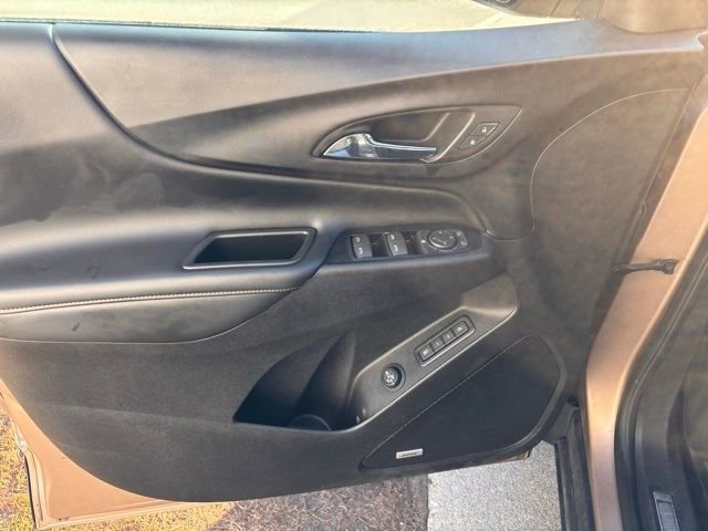 Used 2018 Chevrolet Equinox Premier image 19
