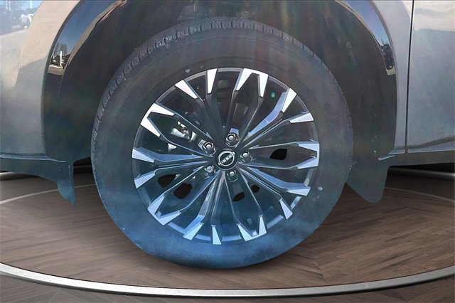 Certified 2025 Nissan Rogue Platinum w/ Platinum Premium Package image 9