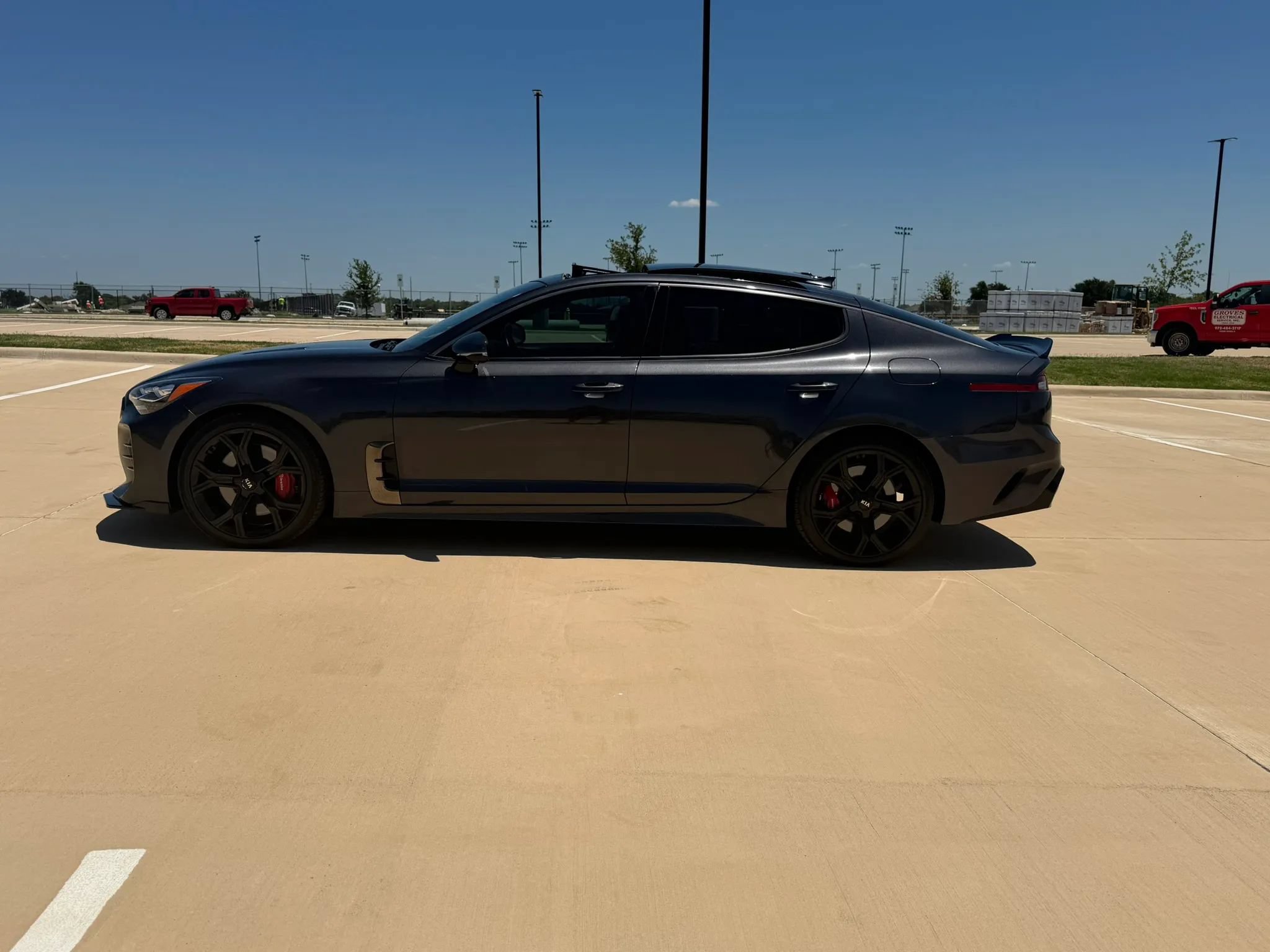 Used 2022 Kia Stinger GT2 w/ Red Interior Color Package RWD image 8