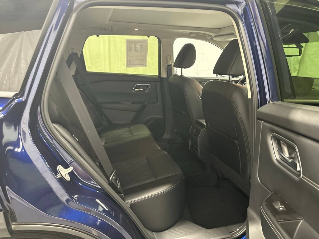 Used 2026 Nissan Rogue Platinum w/ Platinum Premium Package AWD/4WD image 52