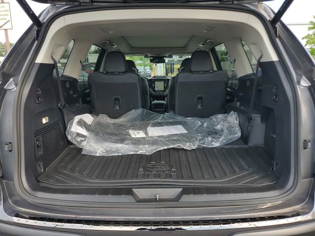 Certified 2025 Subaru Ascent Bronze Edition w/ Onyx Package AWD/4WD image 9