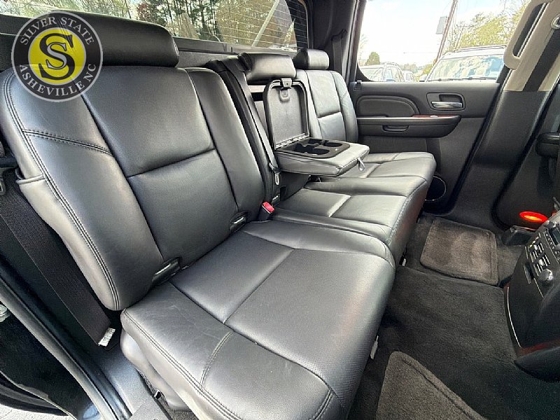 Used 2009 Cadillac Escalade EXT AWD/4WD image 19