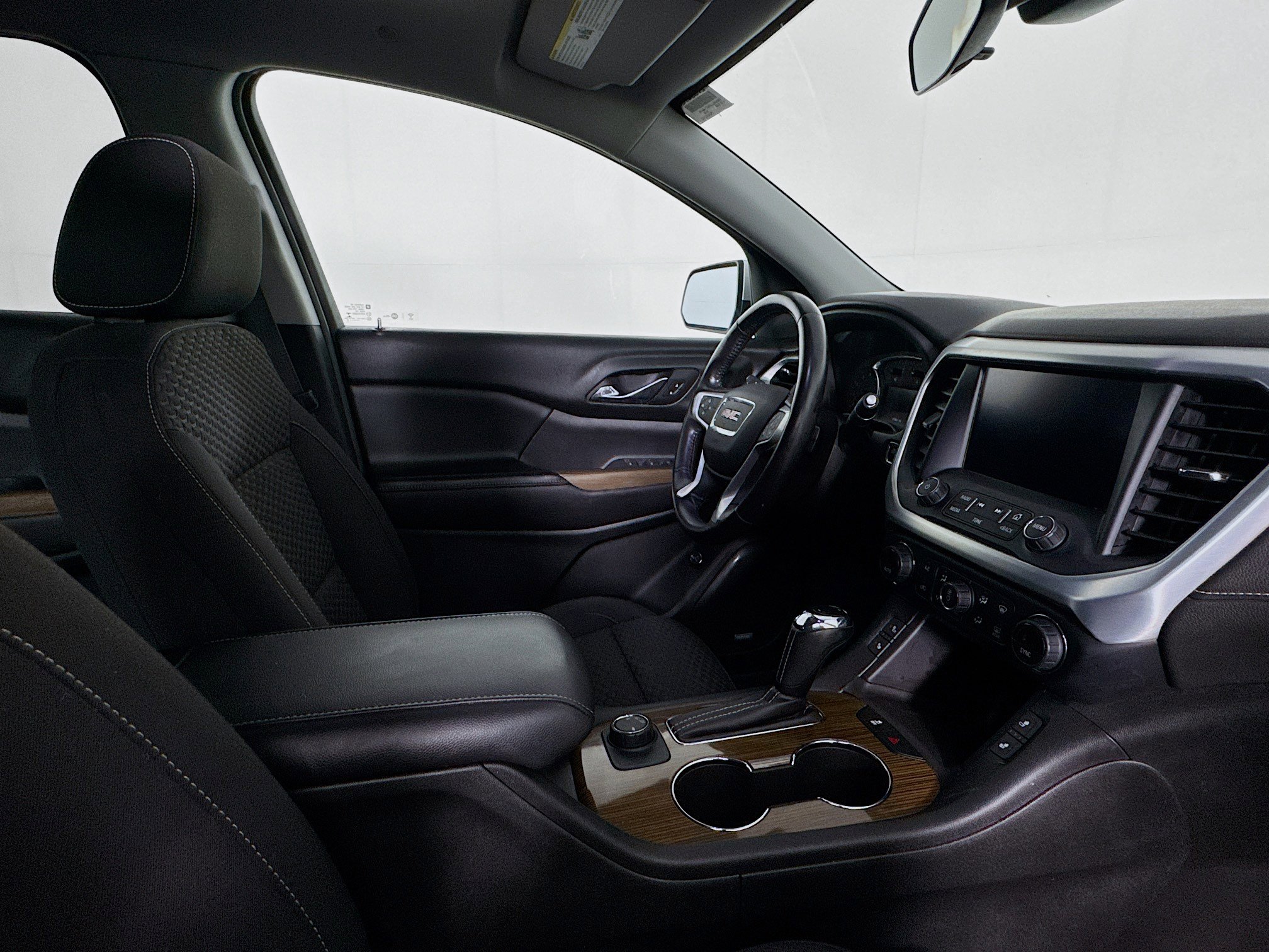 Used 2018 GMC Acadia SLE FWD image 28