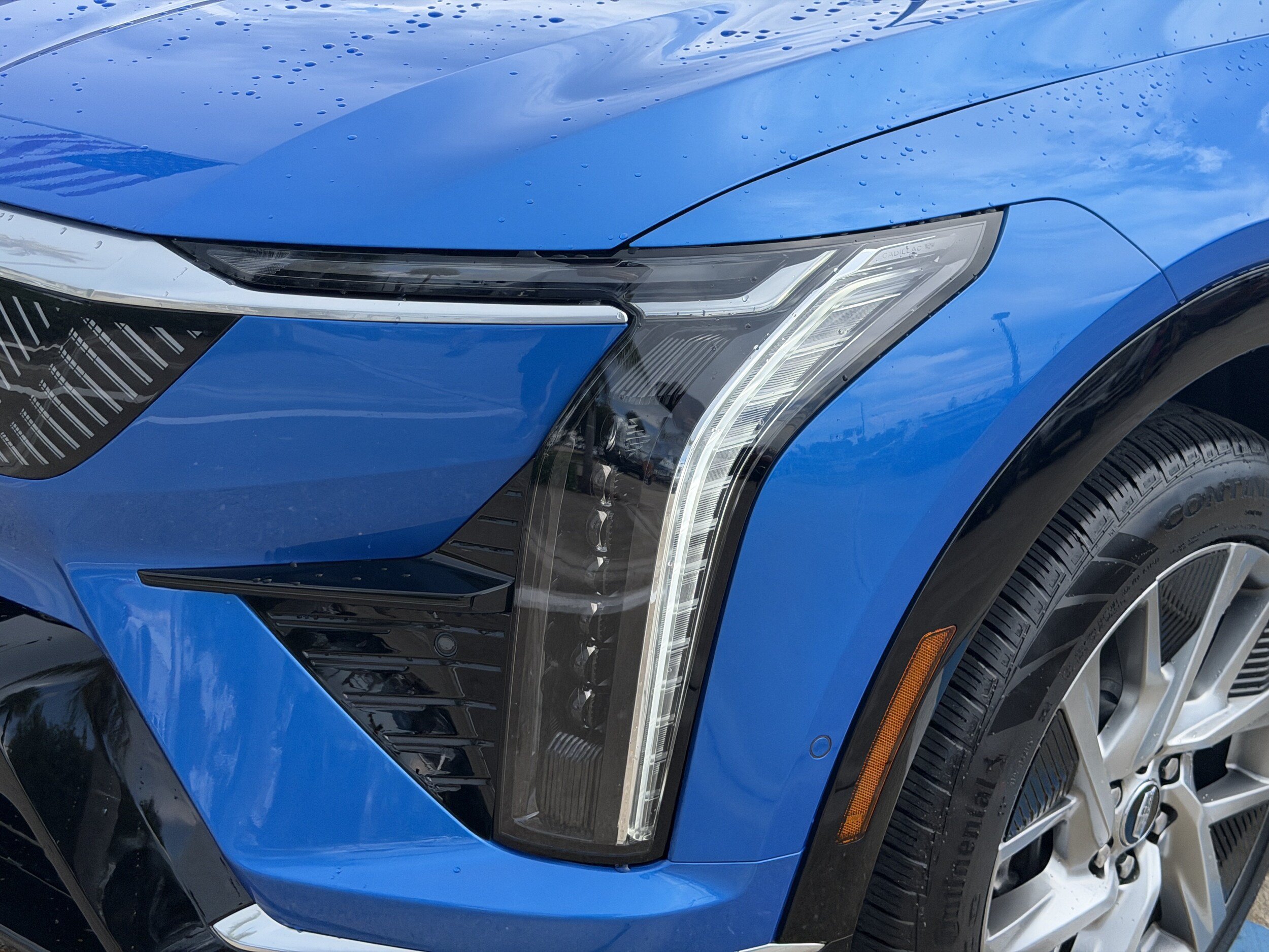 New 2026 Cadillac Optiq Luxury 1 RWD image 8