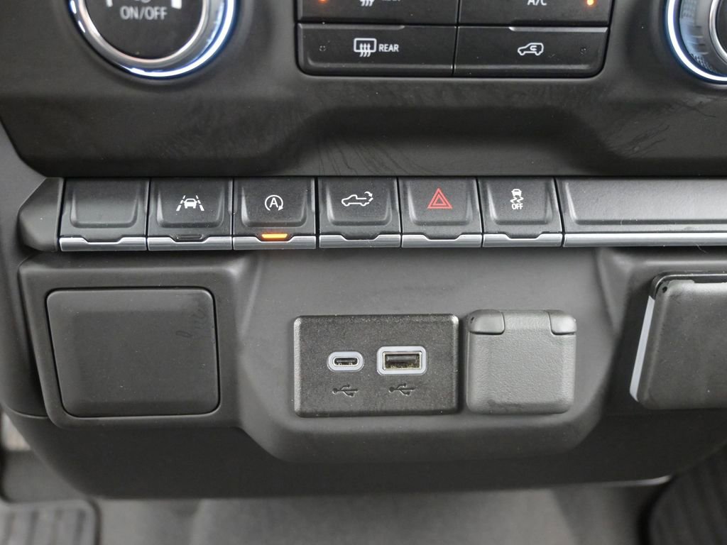 Used 2024 Chevrolet Silverado 1500 Custom image 19